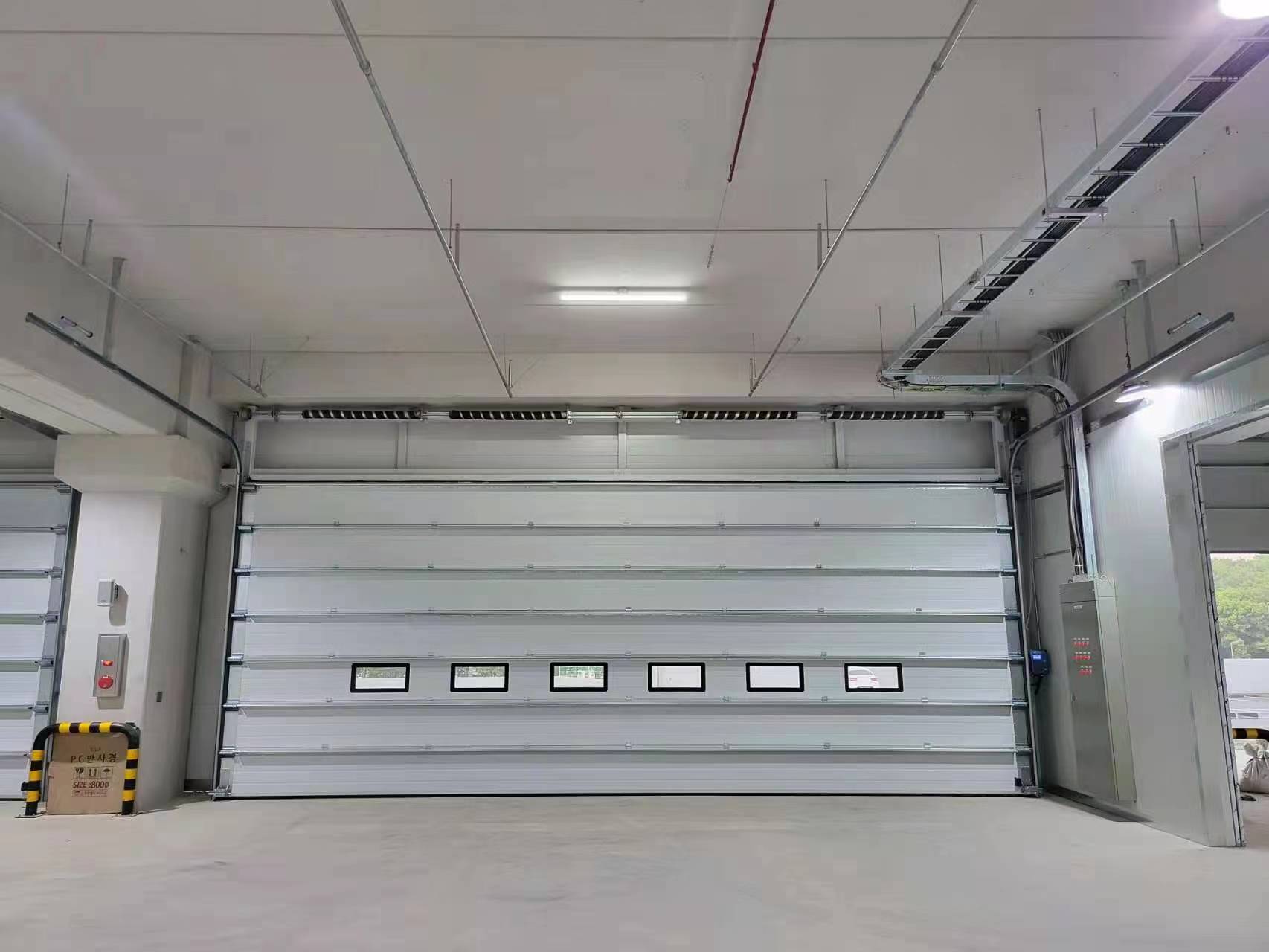 Защо една секционна врата може да реши повече от проблеми с достъпа?